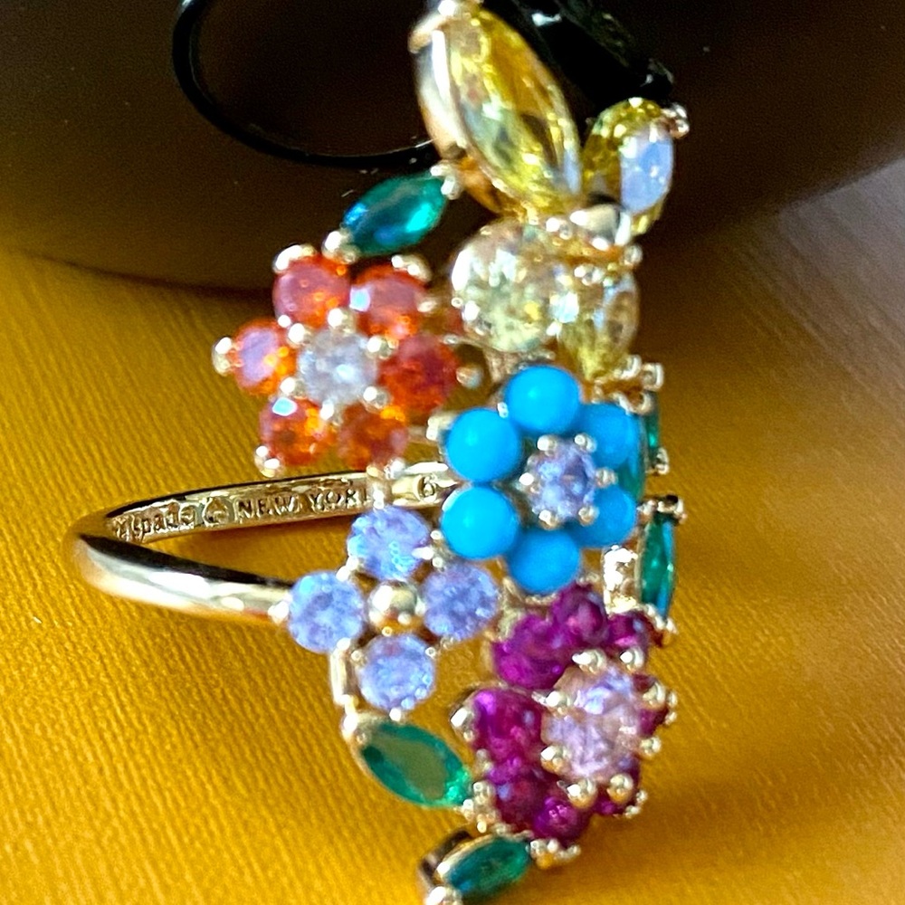 Kendra Scott size 6 ring. NWOT